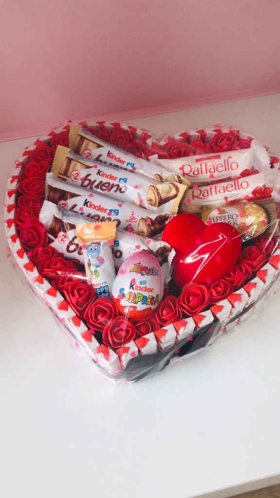 Tarta corazón kinder 